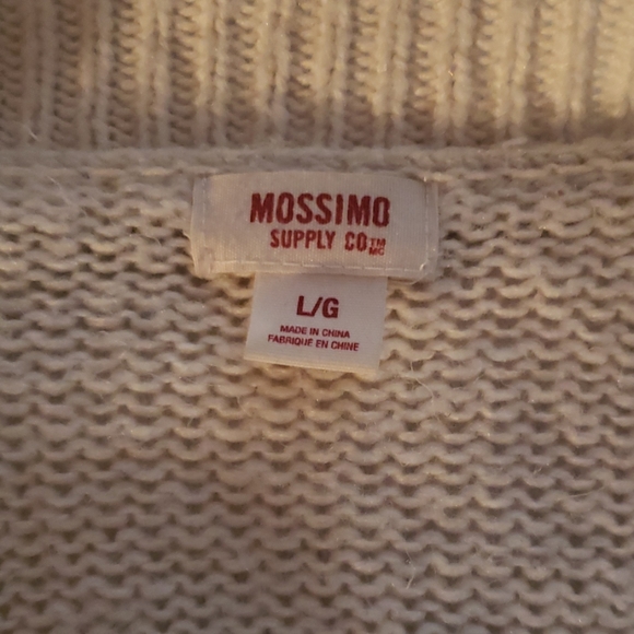 Cute Winter Cardigan - Picture 3 of 4